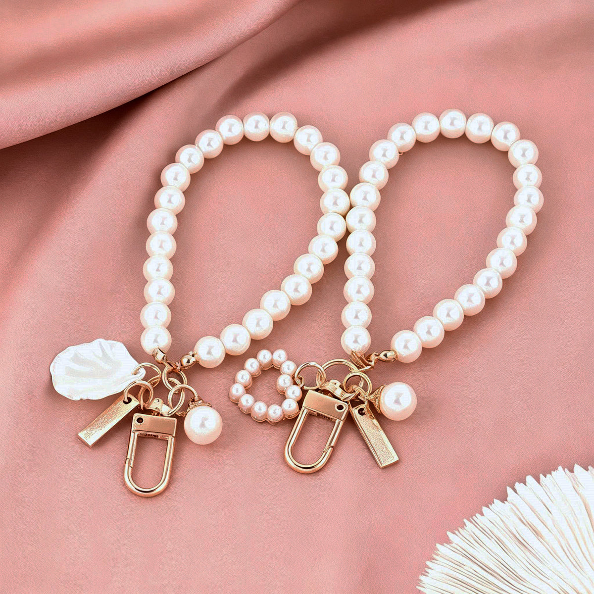 25 Pearl Bead Keychain | Elegant Photobooth Keepsake